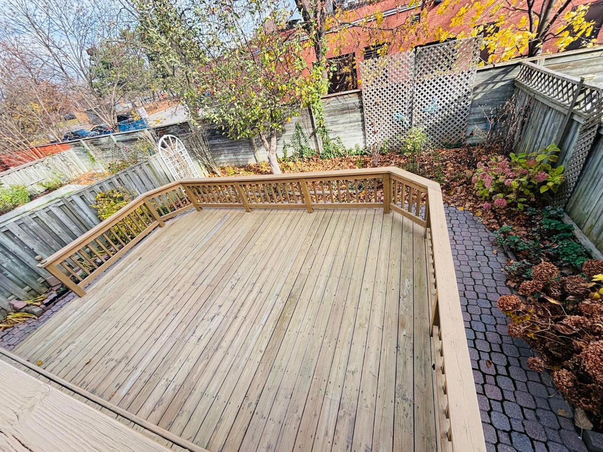 מיסיסאוגה Room With Private Patio Next To Toronto Airport מראה חיצוני תמונה